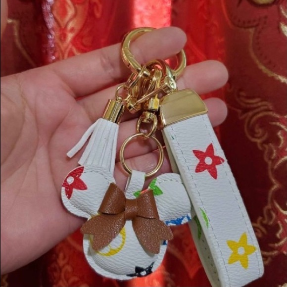 Keychain, Car Keychain, Gift - Picture 2 of 4